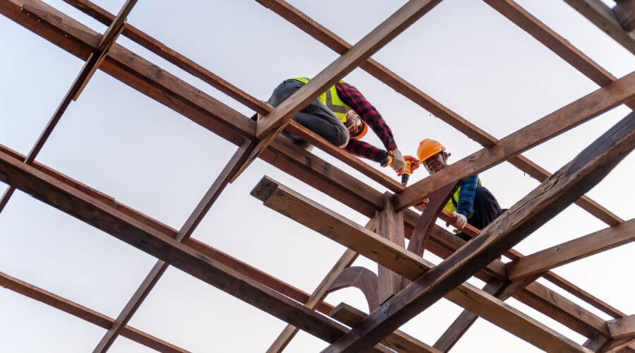 Professional residential roofers in Center Point, IA
